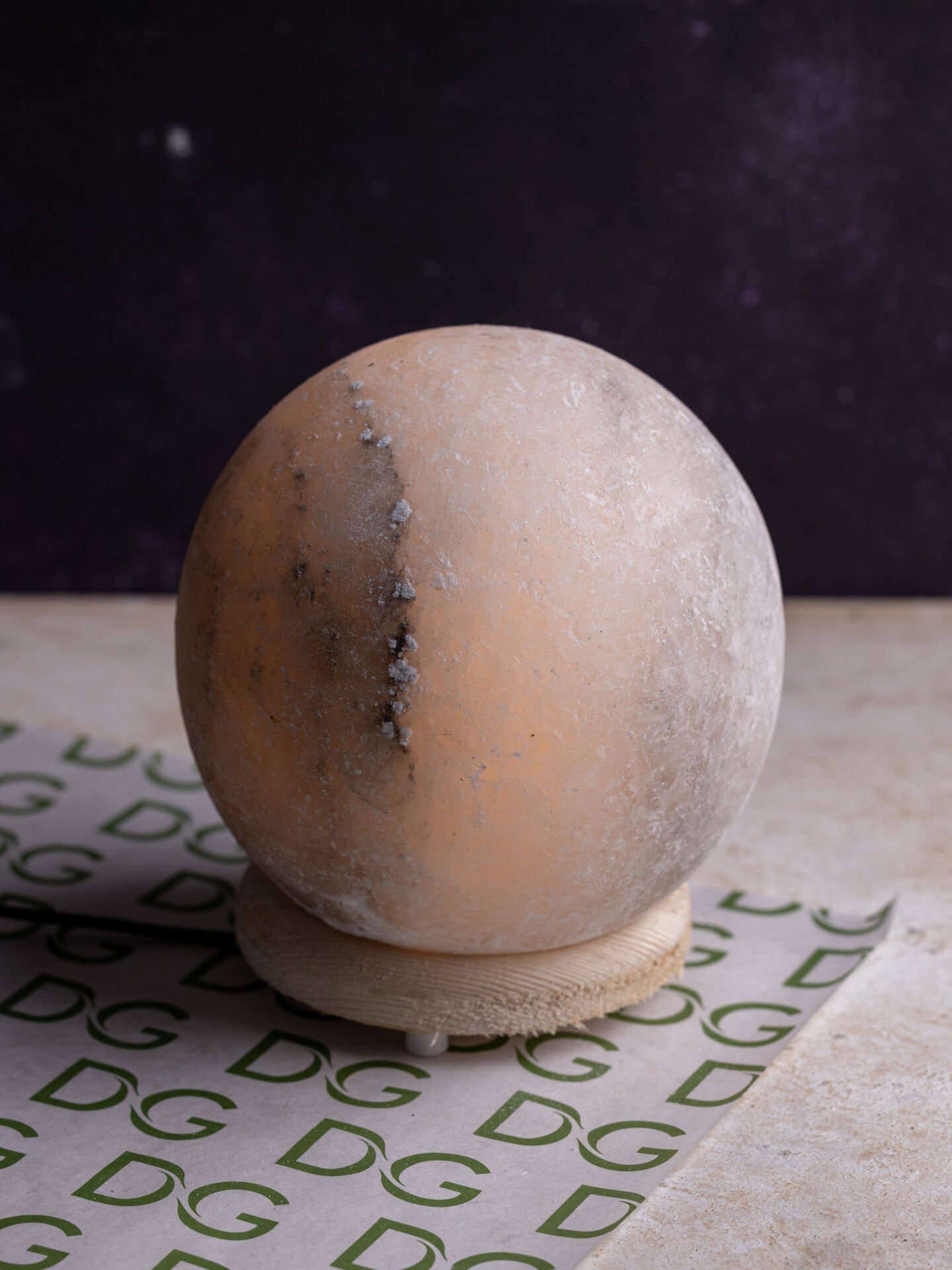 Küre Model Tuz Lambası Gri Tuzdan Çankırı Tuzu Lambası 3,5-4 Kg.