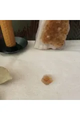 Cüzdan Boy Işlenmemiş Ham Doğal Sitrin Taşı ( Bolluk Ve Bereket Taşı )
